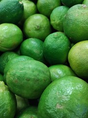  Lemons in a supermarket,Limones en un supermercado 