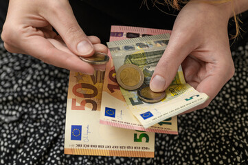 Oszczędności w obcej walucie, europejskie pieniądze, kurs wymiany waluty 