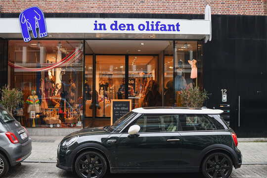 Front view of the In den olifant toy store in Antwerp.