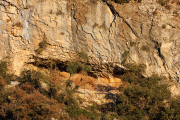 Cuevas del yacimiento de arte rupestre pospaleolítico La Sarga, Alcoy, España
