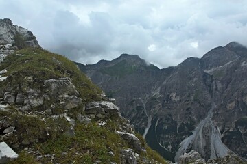 Fototapeta premium Austrian Alps - view of the peaks in Stubai Alps from the Koppeneck