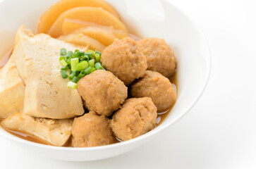 豆腐と鶏団子の煮物