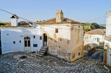 Grottole, la chiesa di Diruta, il castello di Sichinulfo e il borgo antico, Matera, Basilicata, Italia