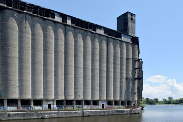 Historic Vintage Industrial Grain Elevator Building Factory fro Shipping on Waterfront Canal in Buffalo, NY