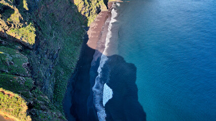 Imagen aérea de La Playa de Nogales en Puntallana, La Palma.