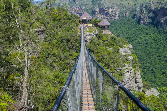 Lake Eland Nature reserve in Oribi gorge with a hanging suspension bridge