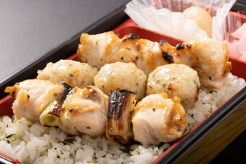 塩　焼き鳥弁当