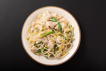 豚ニラもやし炒め