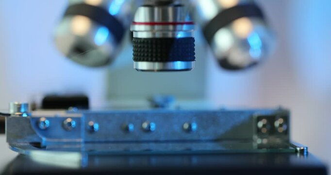 Preparing a microscope for scientific experiments