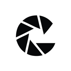 minimalist logo, abstract logo of letter c, letter c