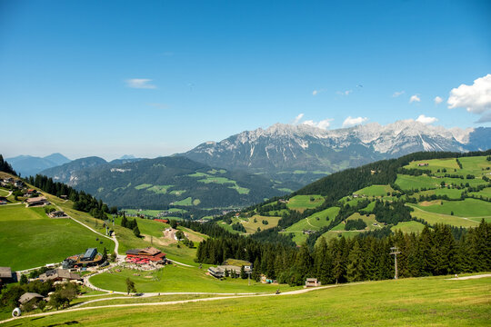 Hexenwasser Soell middle station with the Wilder Kaiser 