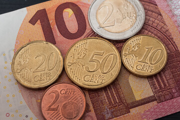 Mindestlohn 12,82,-€ ab 01.01.2025 in Deutschland