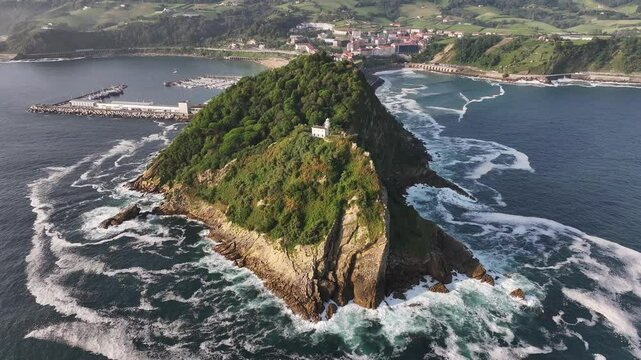 Faro de Guetaria en Guipuzcoa Pais Vasco Espa&ntilde;a