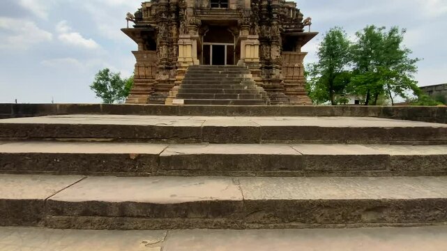 Vamana temple in khajuraho the group of monuments of hindu and jain temples in chhatarpur district, madhya pradesh, India.Unesco world heritage site.