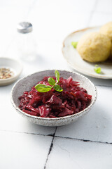 Braised red cabbage with spices