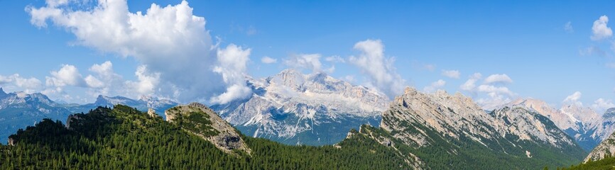 Fototapeta premium View from hiking near Cristallo mountain - Italy