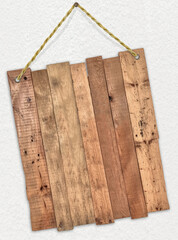 Tableau en bois de palette suspendu 