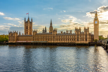 Fototapeta premium Houses of Parliament with Big Ben tower at sunset, London, UK