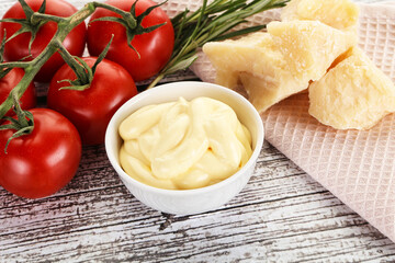 Cheese sauce in the bowl