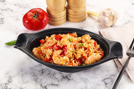 Italian pasta orzo with prawn