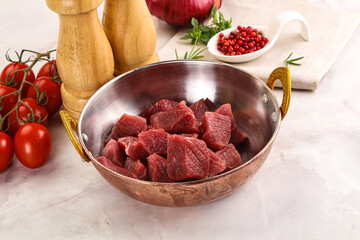 Raw beef cubes for cooking