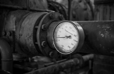 pipelines and measuring device on a historic machine