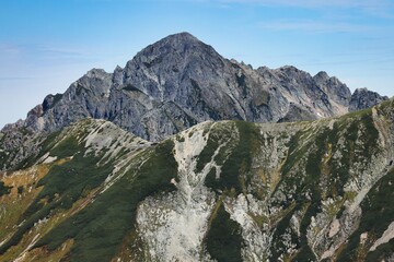 北アルプスの剱岳