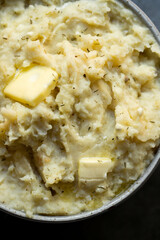 close up of mashed ptoatoes 
