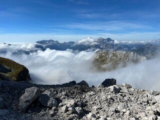 Picturesque and beautiful clouds over the Julian Alps, Strmec na Predelu (Triglav National Park, Slovenia) - Malerische und schöne Wolken über den Julischen Alpen (Triglav-Nationalpark, Slowenien)