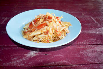 spaghetti with tomato sauce