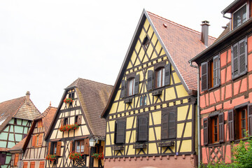 Maisons à colombages construites entre le 16ème et le 17ème siècle dans le centre-ville de Dambach-la-Ville