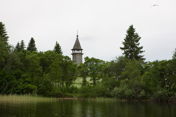 Obraz premium Russia Karelia Kizhi Chapel of the Three Saints on a cloudy summer day