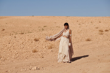 woman in the desert, fashion shooting in Morocco