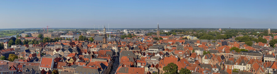  Panoramic view of the city.