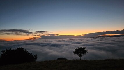 Fototapeta premium sunset in the mountains