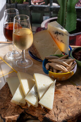 Sherry wine and food pairing, Spanish matured cheese and onion chutney close up