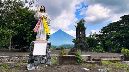 Cagsawa Ruins old church with a background mayon volcano in legazpi city Albay Philippines 