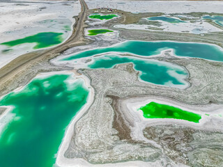 Dachaidan Emerald Lake in Qinghai, colorful salt pools are scattered everywhere in Qaidan Lake