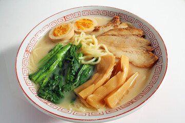 とんこつラーメン