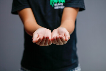 "Protect the Earth with Our Two Hands"
With just our two hands, we hold the power to make a difference for the planet. Each small action, whether planting a tree, reducing waste, or conserving energy