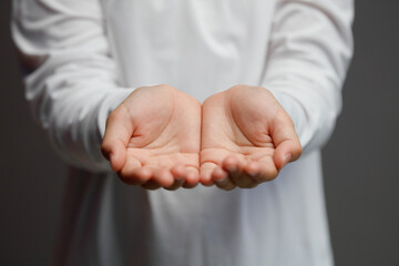 "Protect the Earth with Our Two Hands"
With just our two hands, we hold the power to make a difference for the planet. Each small action, whether planting a tree, reducing waste, or conserving energy