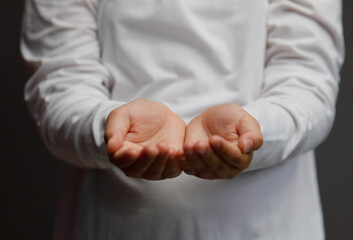 "Protect the Earth with Our Two Hands"
With just our two hands, we hold the power to make a difference for the planet. Each small action, whether planting a tree, reducing waste, or conserving energy