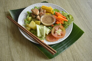 Healthy food photo of delicious and delicious vegetable salad. This salad is good for health