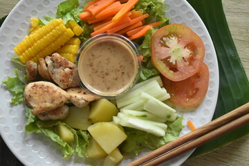 Healthy food photo of delicious and delicious vegetable salad. This salad is good for health