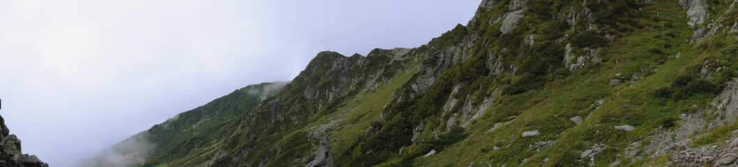 千畳敷カールの八丁坂から見るパノラマ風景【中央アルプス国定公園】日本長野県・9月