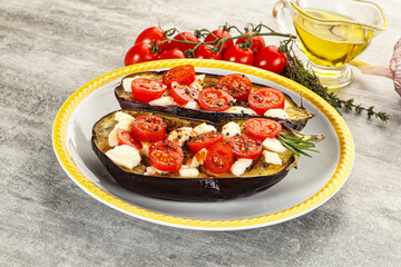 Baked eggplant with cheese and tomato