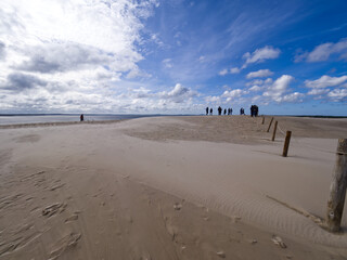 Słowiński Park Narodowy jest położony w środkowej części polskiego wybrzeża. Jest położony w środkowej części polskiego wybrzeża. Charakterystycznym elementem parku jest wydmowy pas mierzei z ruchomym © JDziedzic