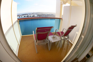 Fotoeindruecke zum Thema Kreuzfahrt auf einem Kreuzfahrtschiff mit lebendigem Bordleben.