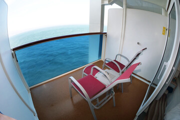 Fotoeindruecke zum Thema Kreuzfahrt auf einem Kreuzfahrtschiff mit lebendigem Bordleben.