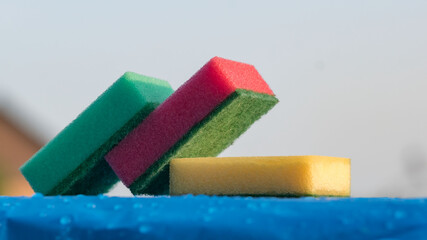 Sponges for washing dishes of different colors